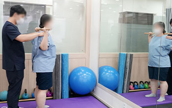 교정 운동 치료
